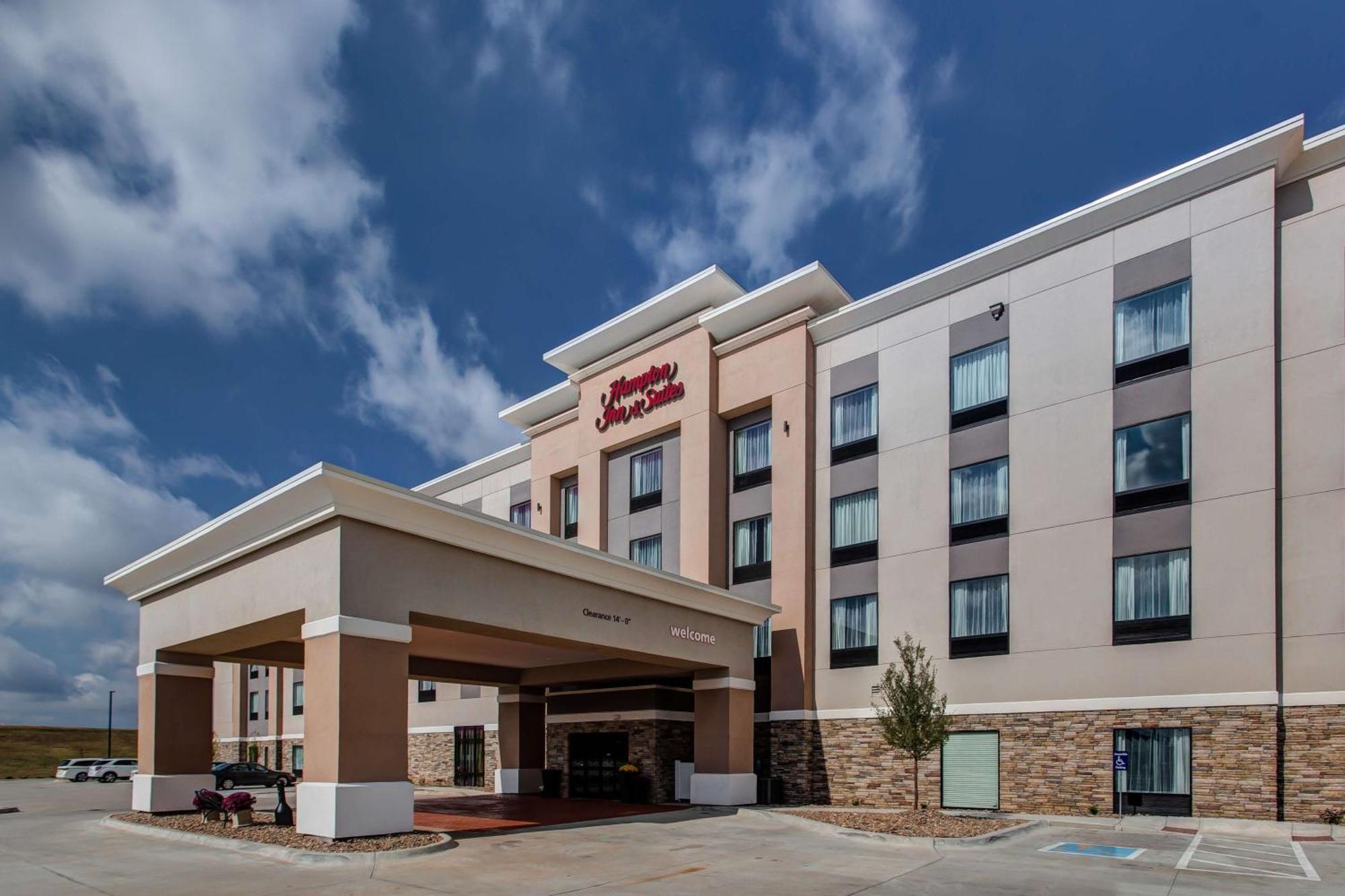 Hampton Inn & Suites-Wichita/Airport, Ks Exterior foto